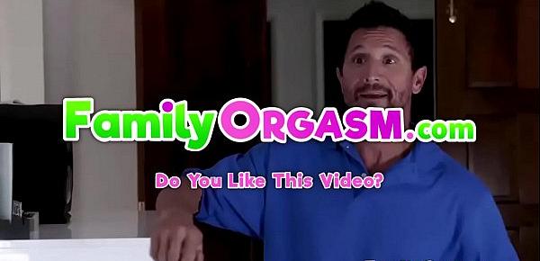  Horny Family Orgy in Independence Day. FamilyOrgasm.com